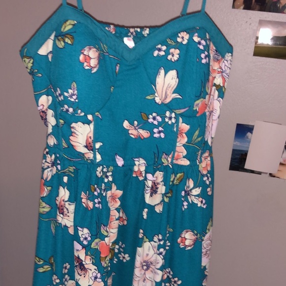 Floral dress - Picture 3 of 3